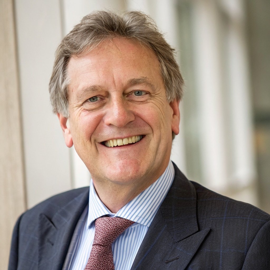 Lead surveyor Robert Thompson